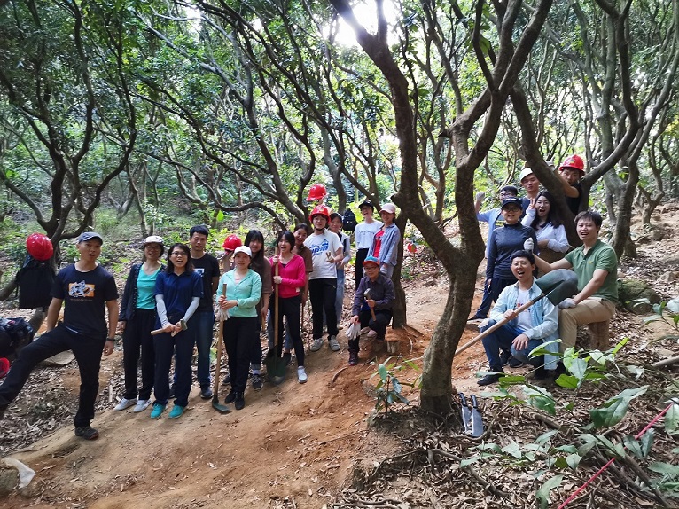 8c469ad9-7352-4592-9761-00bcc7bfc453 8c469ad9-7352-4592-9761-00bcc7bfc453