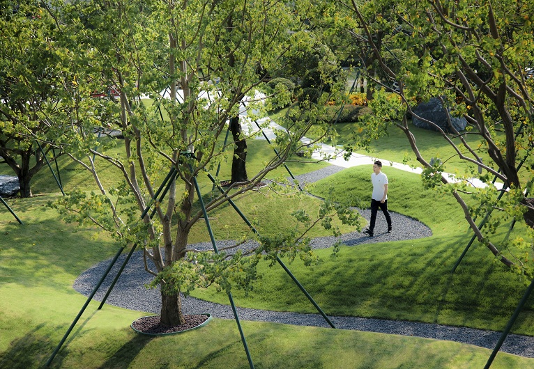 1ff44ca9-caad-4ff3-82db-00d1c509846a