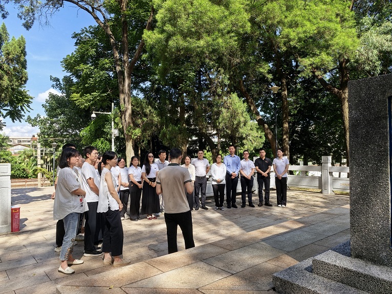 02650b96-59c9-4c6c-916c-450283f4380c